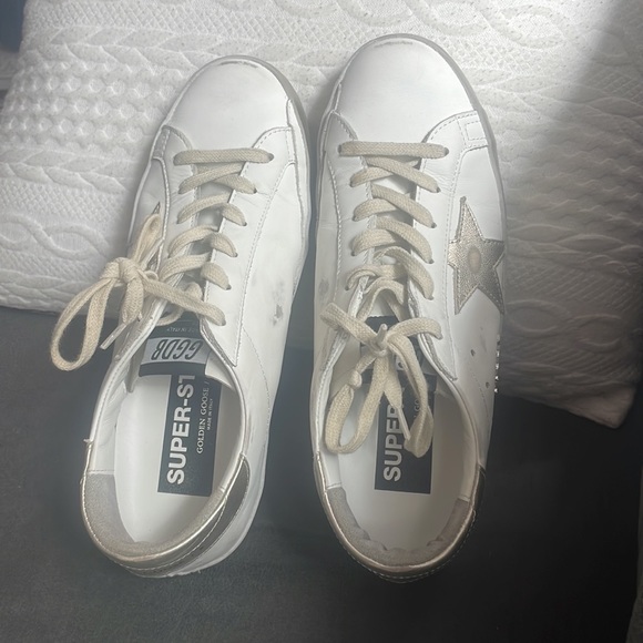 LIKE NEW Golden Goose Sneakers - Picture 2 of 8